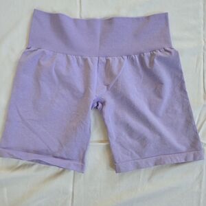 NVGTN Women's Pro Seamless Shorts- Size M- Lilac